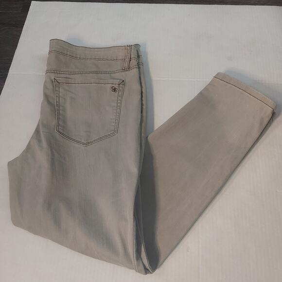 Jessica Simpson Rolled Cropped Skinny Jean Sage Green 12/31 Boho Classic Preppy - Picture 1 of 8